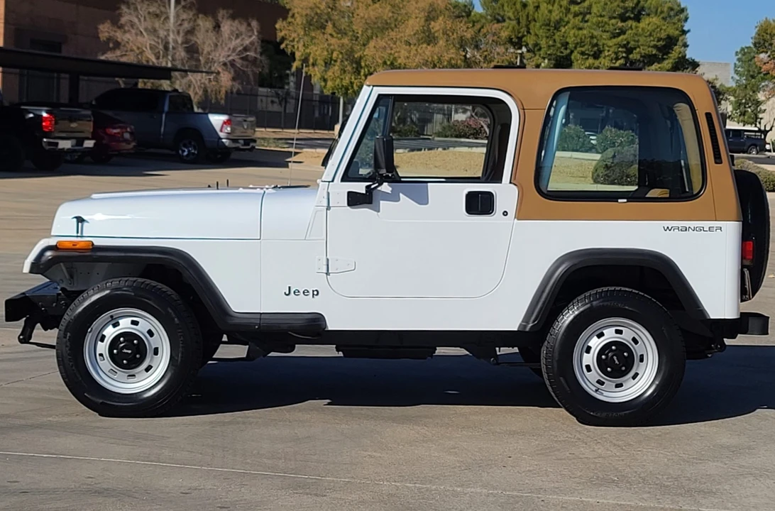 1994 Jeep YJ Wrangler - Image 2 of 31