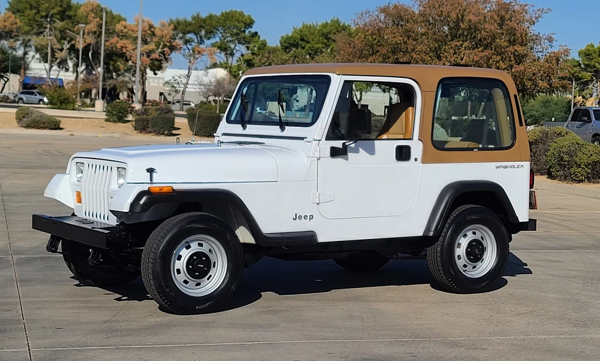1994 Jeep YJ Wrangler - Image 4 of 31