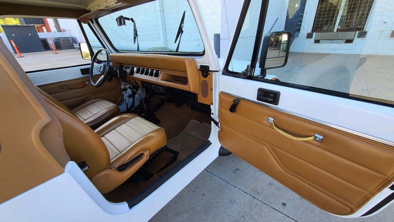 1994 Jeep YJ Wrangler - Image 30 of 31