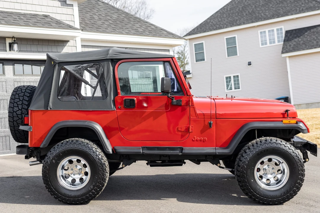 1994 Jeep YJ Wrangler - Image 8 of 31