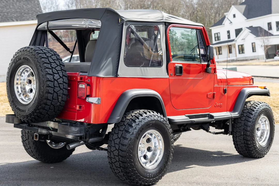 1994 Jeep YJ Wrangler - Image 7 of 31