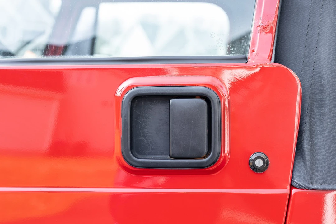1994 Jeep YJ Wrangler - Image 21 of 31