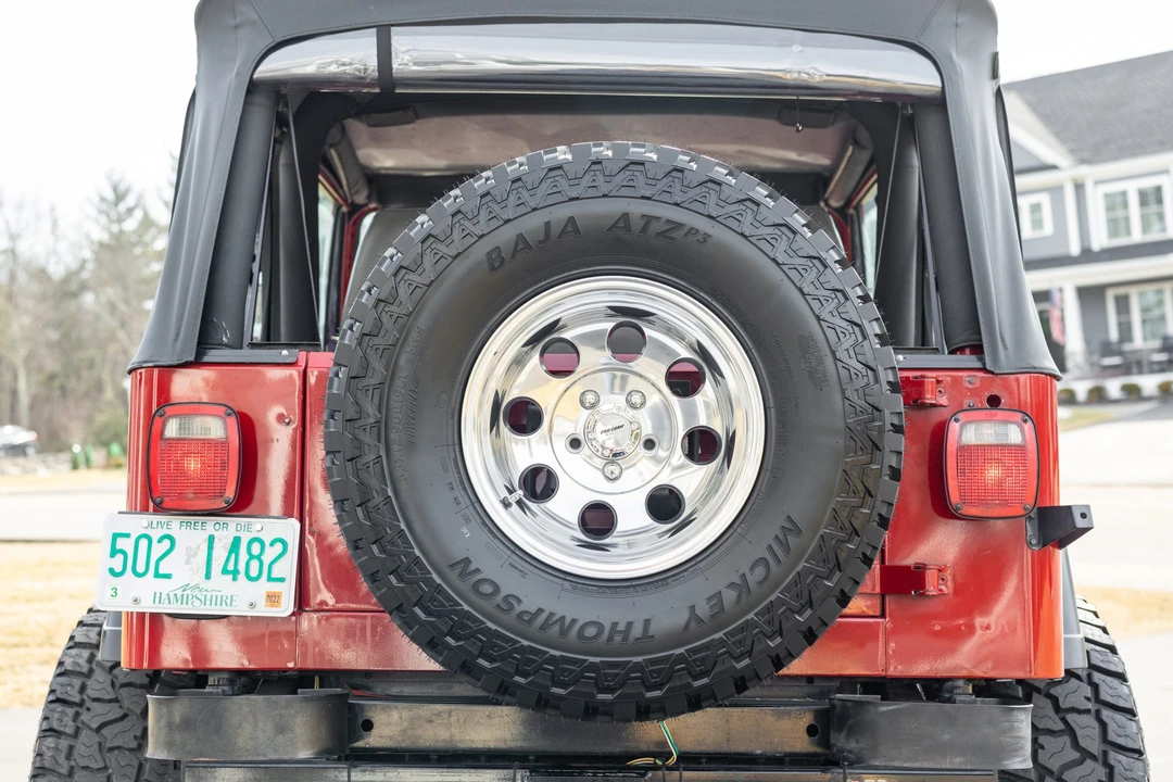 1994 Jeep YJ Wrangler - Image 26 of 31