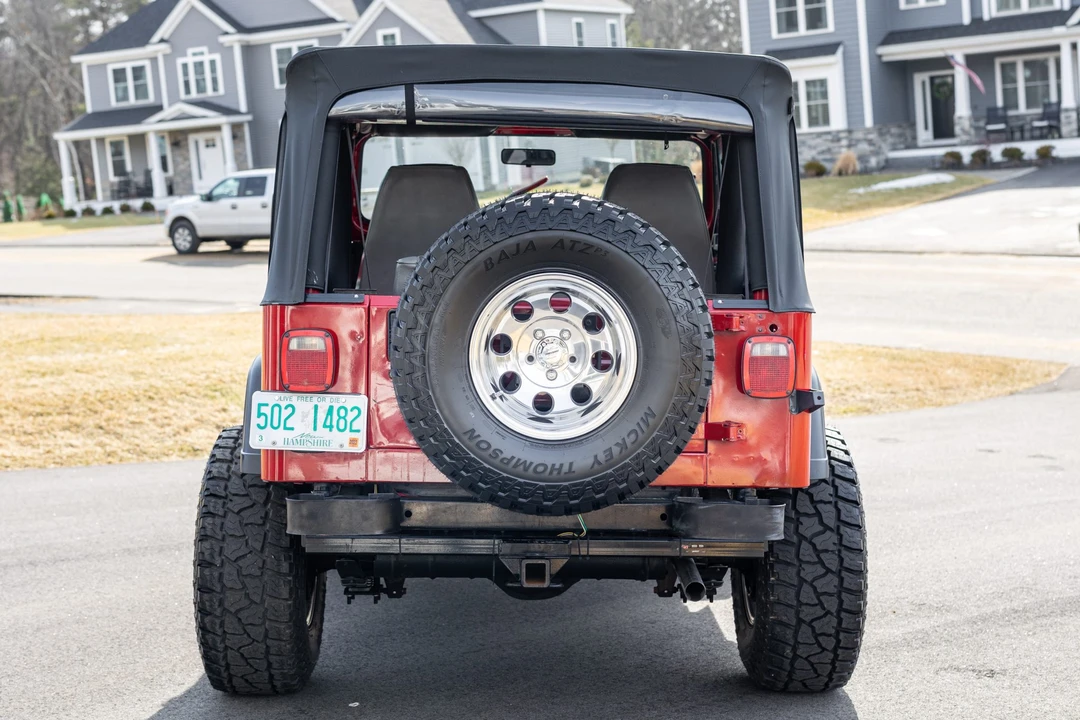 1994 Jeep YJ Wrangler - Image 5 of 31