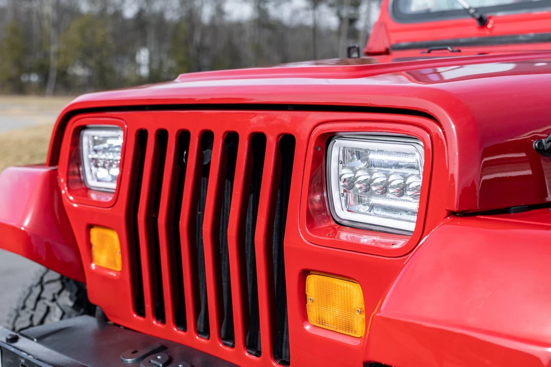 1994 Jeep YJ Wrangler - Image 13 of 31