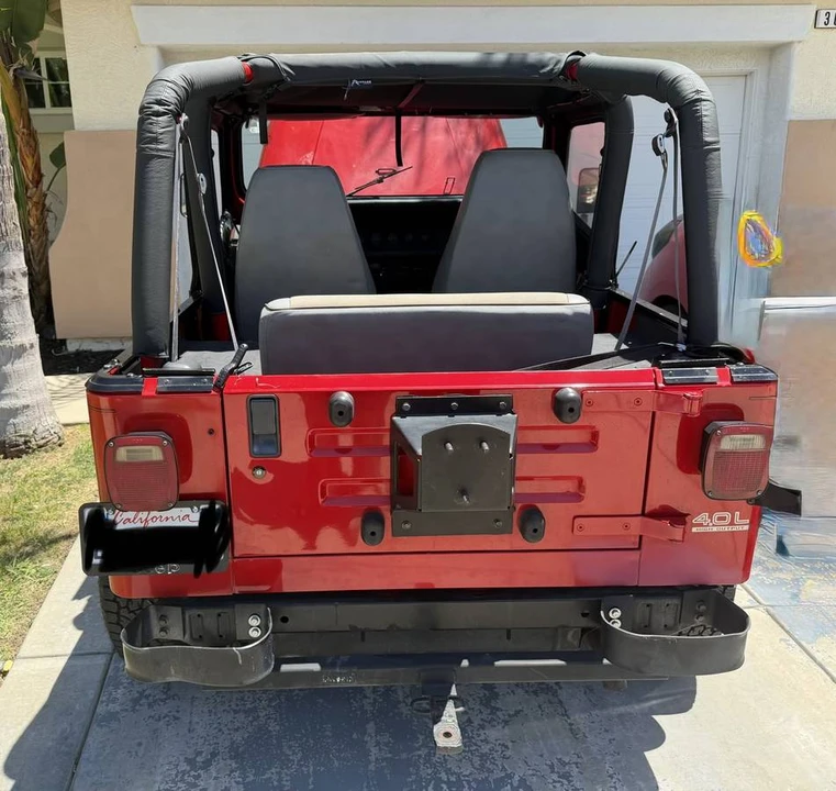 1994 Jeep YJ Wrangler - Image 8 of 10