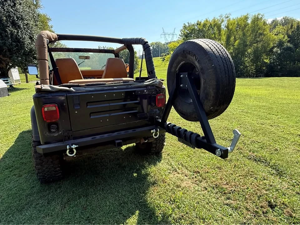 1994 Jeep YJ Wrangler - Image 6 of 14