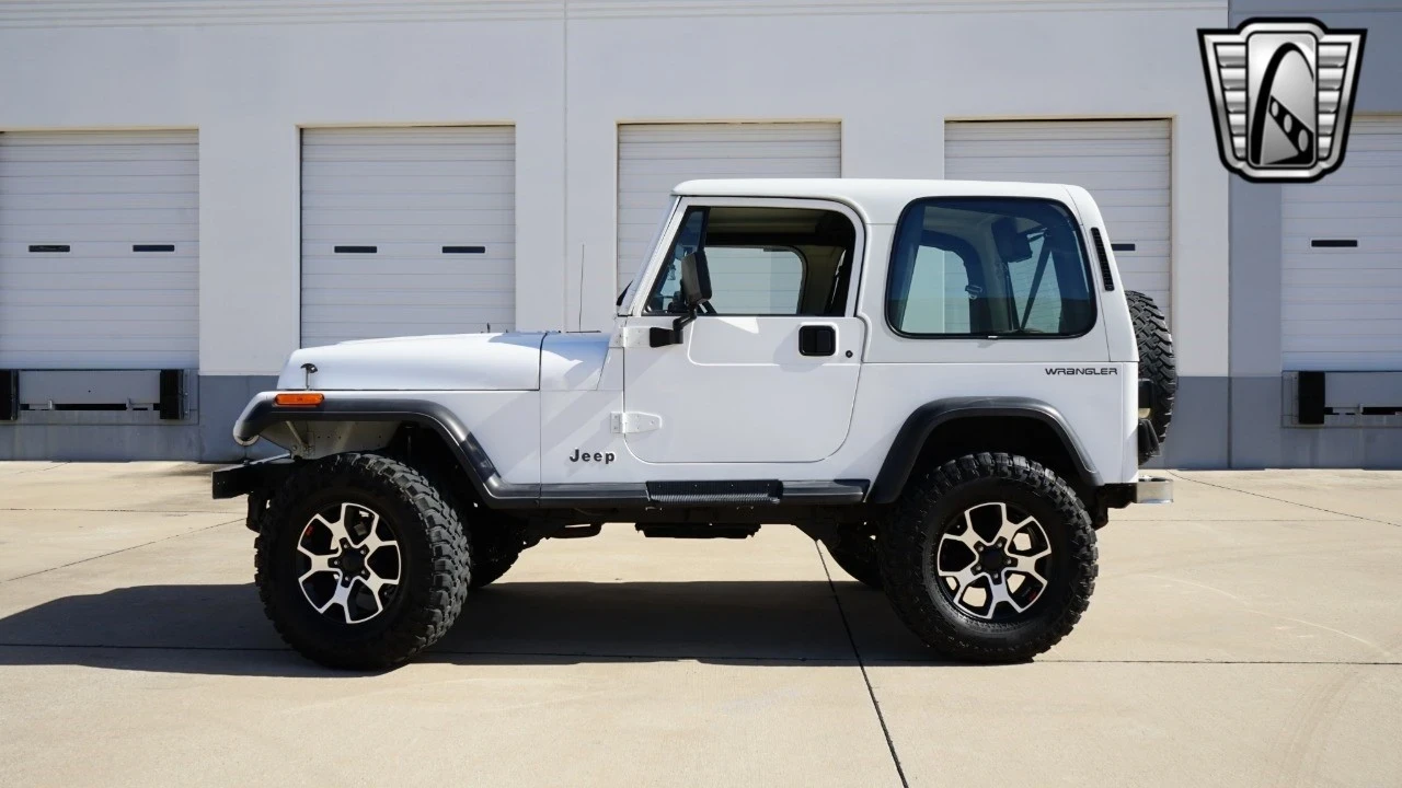 1994 Jeep YJ Wrangler - Image 4 of 12