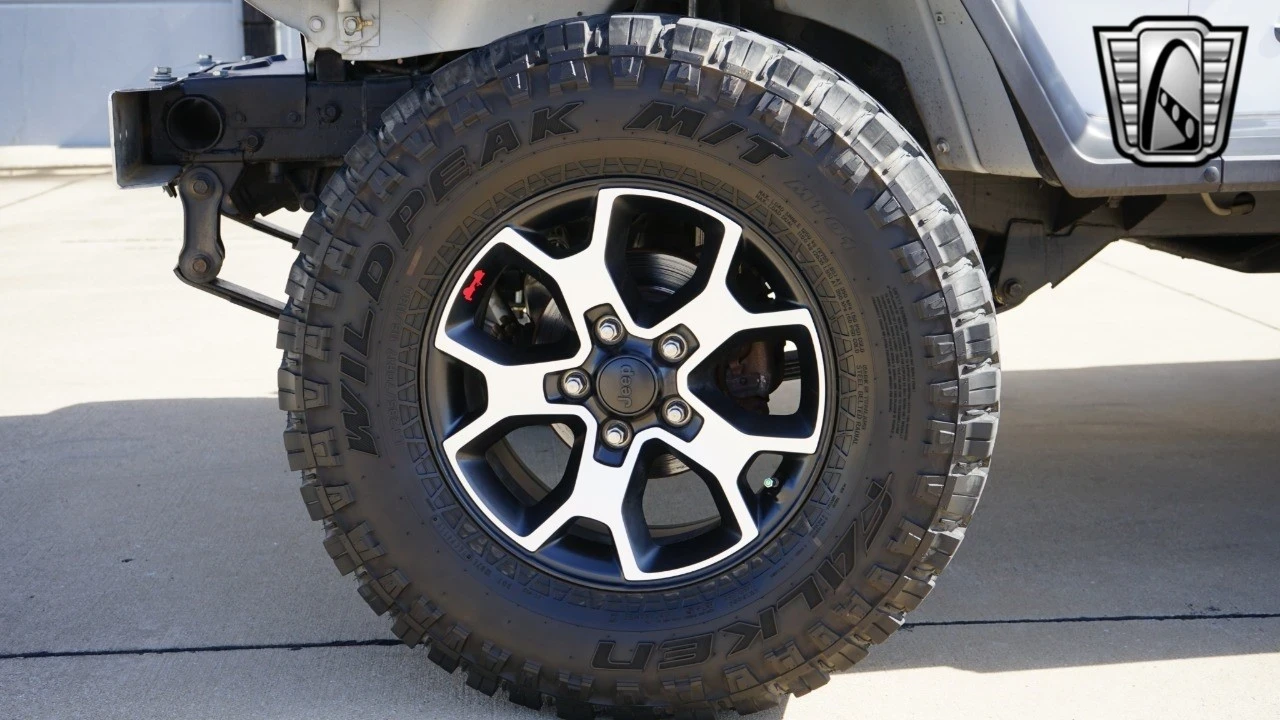 1994 Jeep YJ Wrangler - Image 8 of 12