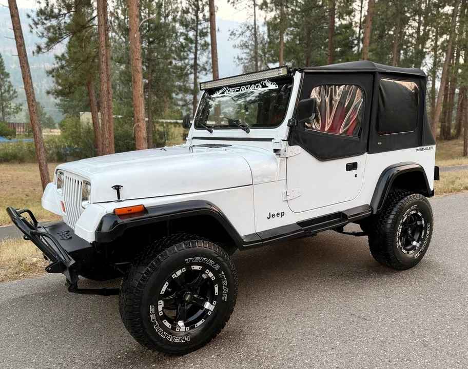 1994 Jeep YJ Wrangler - Image 18 of 20