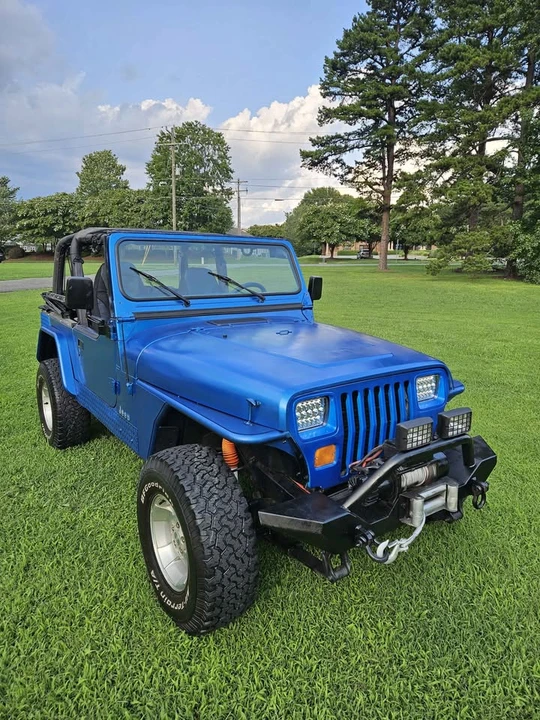 1994 Jeep YJ Wrangler - Image 15 of 19