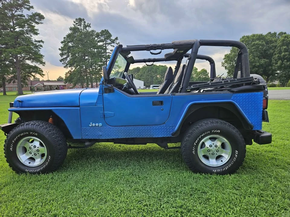 1994 Jeep YJ Wrangler - Image 18 of 19