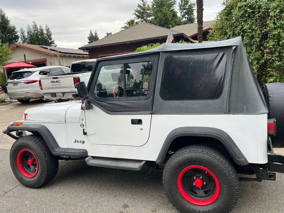 1994 Jeep YJ Wrangler - Image 3 of 3