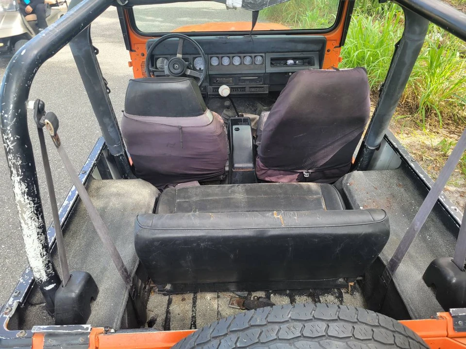 1994 Jeep YJ Wrangler - Image 9 of 10