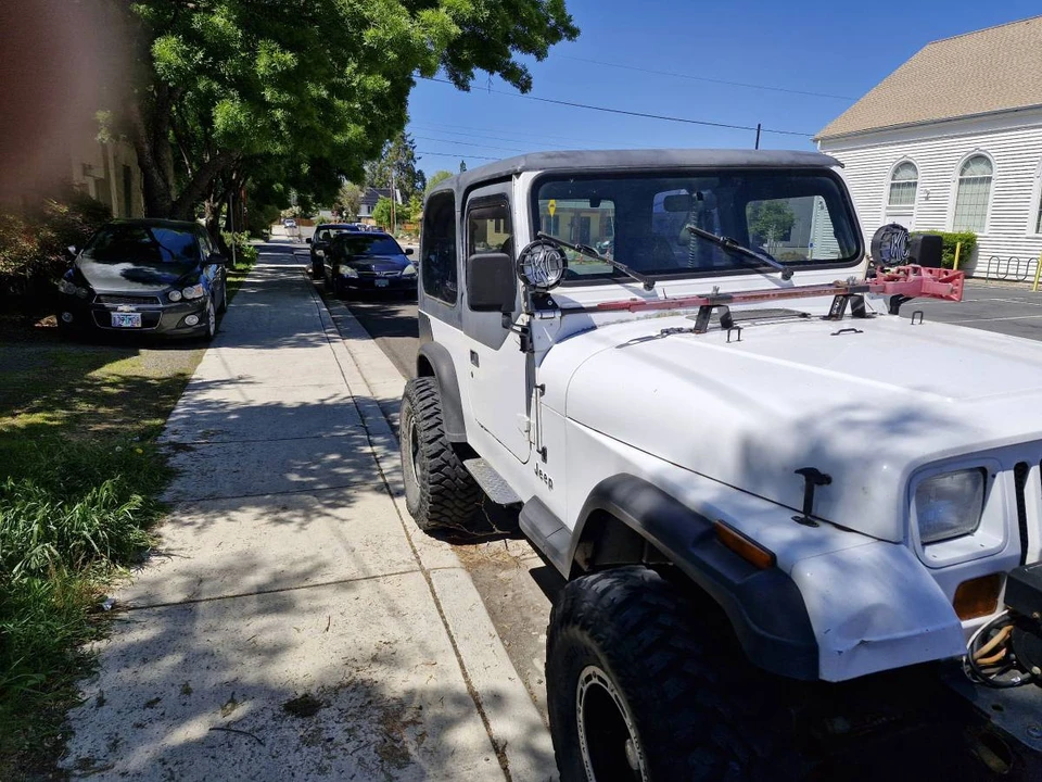 1994 Jeep YJ Wrangler - Image 10 of 11