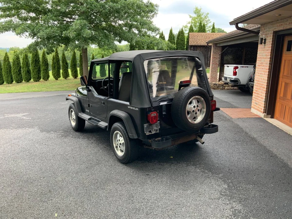 1994 Jeep YJ Wrangler - Image 3 of 3