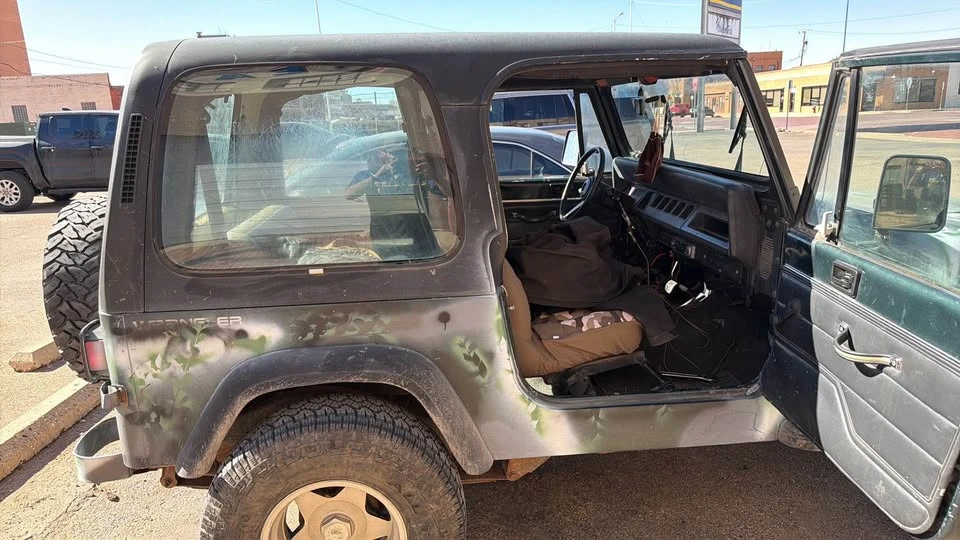 1994 Jeep YJ Wrangler - Image 6 of 6