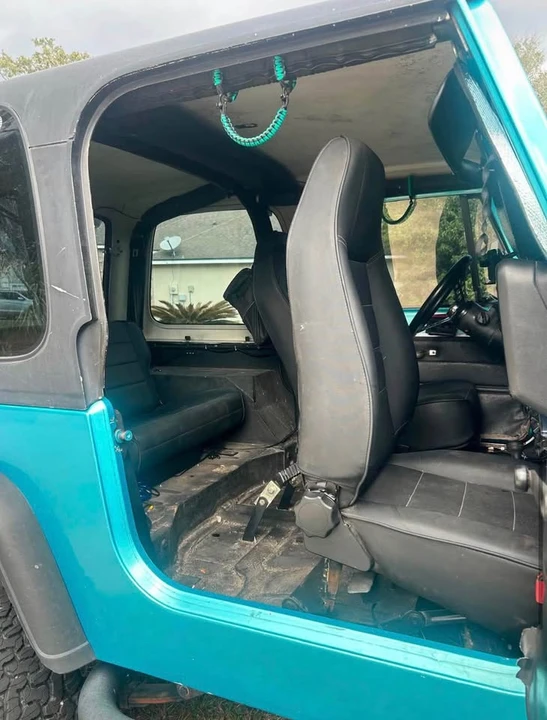 1994 Jeep YJ Wrangler - Image 4 of 5