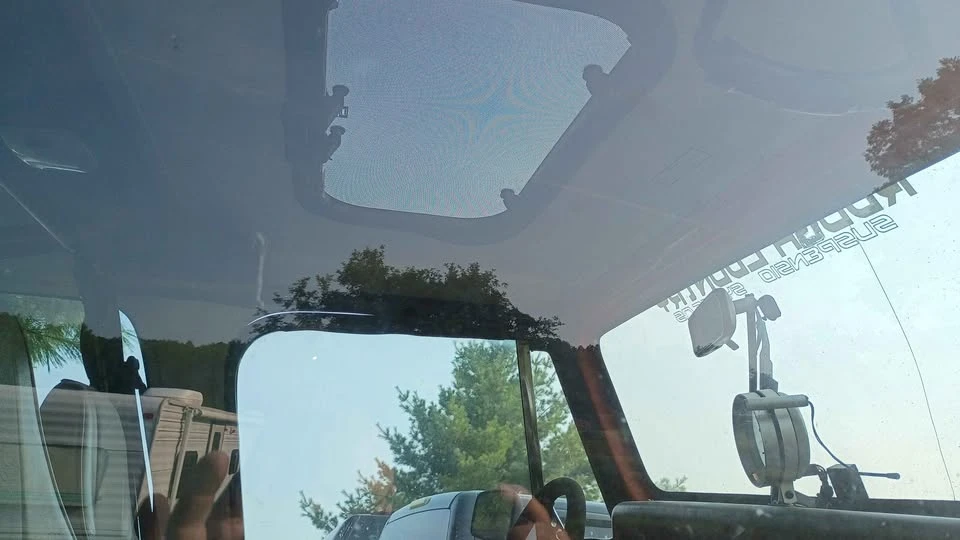 1994 Jeep YJ Wrangler - Image 6 of 6