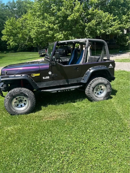 1994 Jeep YJ Wrangler - Image 4 of 11
