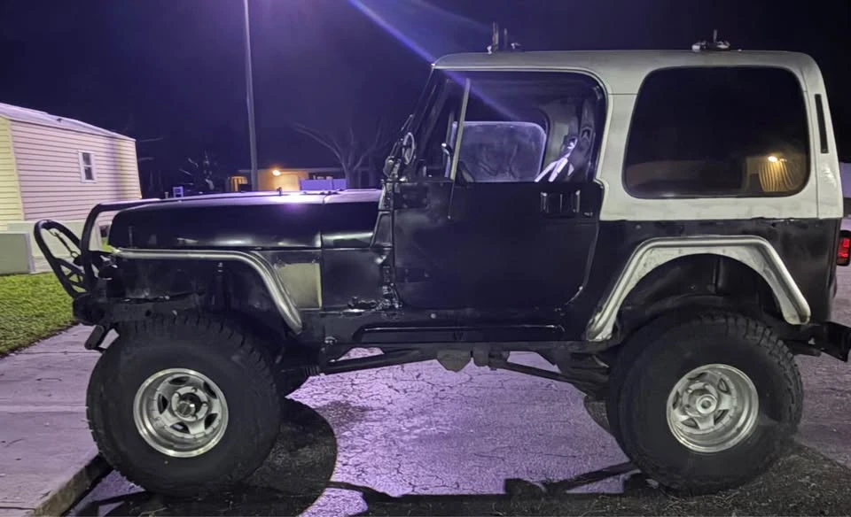 1994 Jeep YJ Wrangler - Image 5 of 7