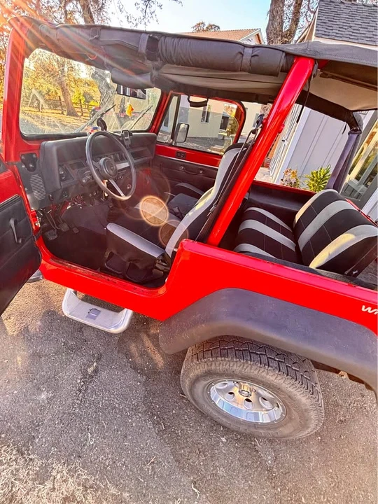 1994 Jeep YJ Wrangler - Image 7 of 13