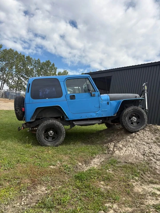 1994 Jeep YJ Wrangler - Image 2 of 10