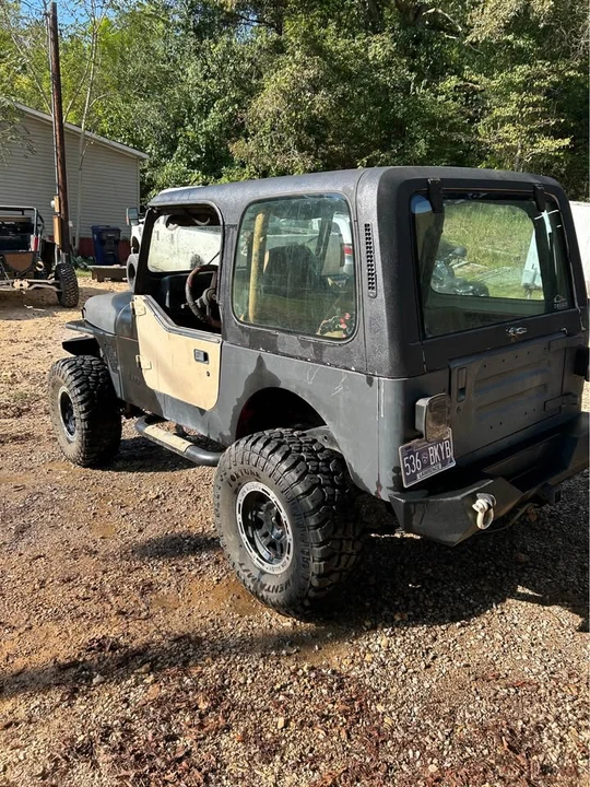 1994 Jeep YJ Wrangler - Image 2 of 3
