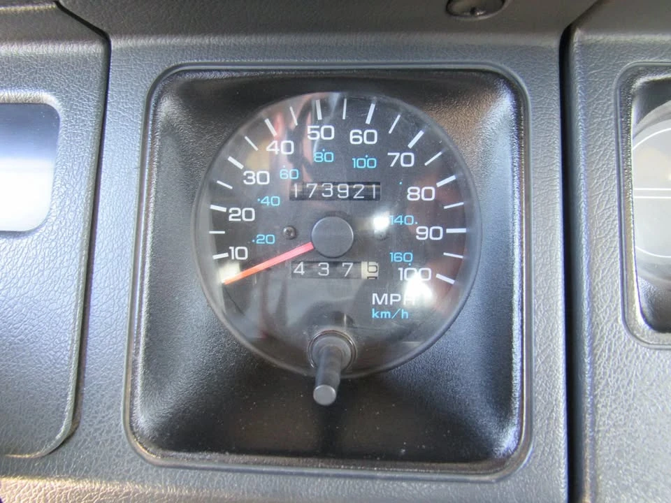 1994 Jeep YJ Wrangler - Image 11 of 14