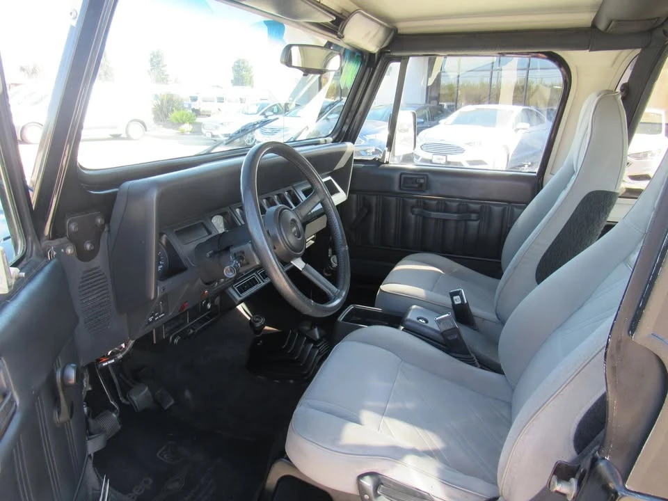 1994 Jeep YJ Wrangler - Image 9 of 14