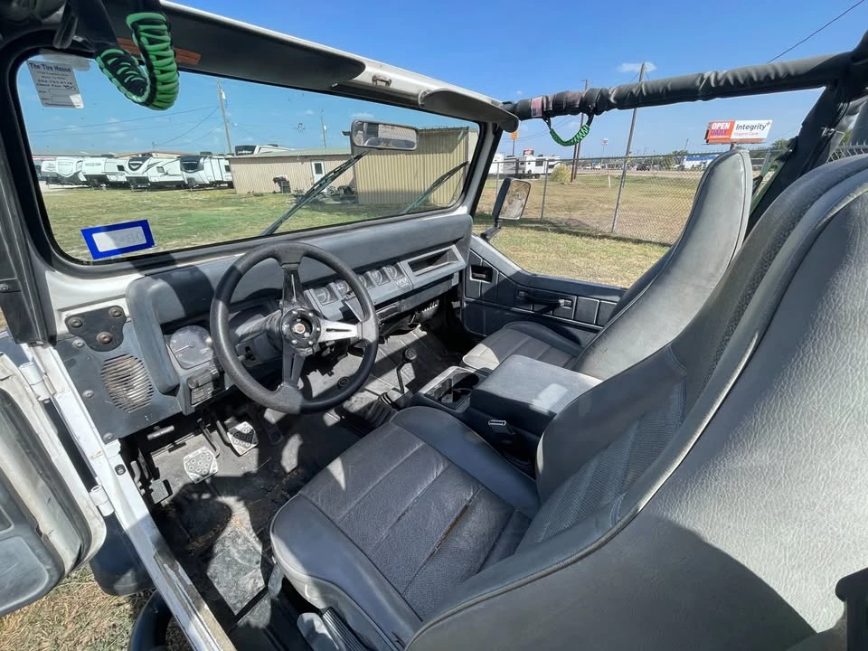 1994 Jeep YJ Wrangler - Image 5 of 18