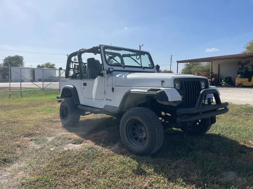 1994 Jeep YJ Wrangler - Image 16 of 18