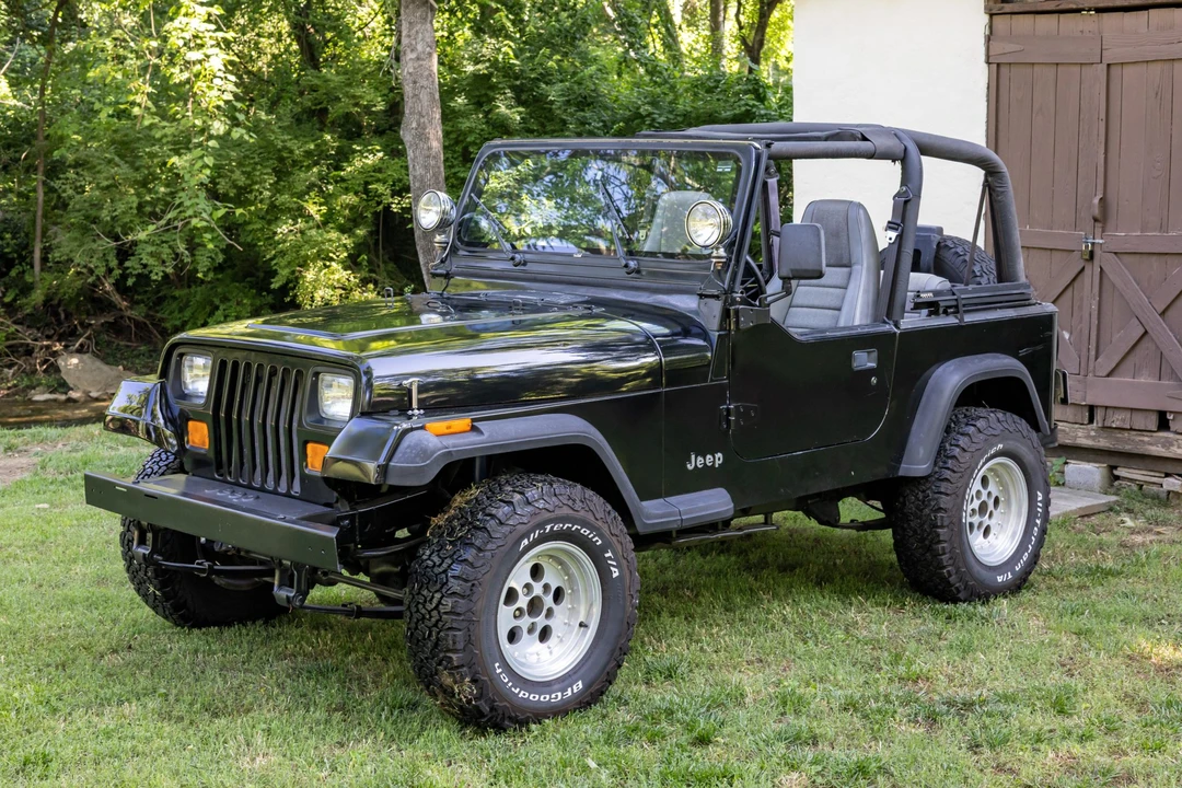 1994 Jeep YJ Wrangler - Image 2 of 31
