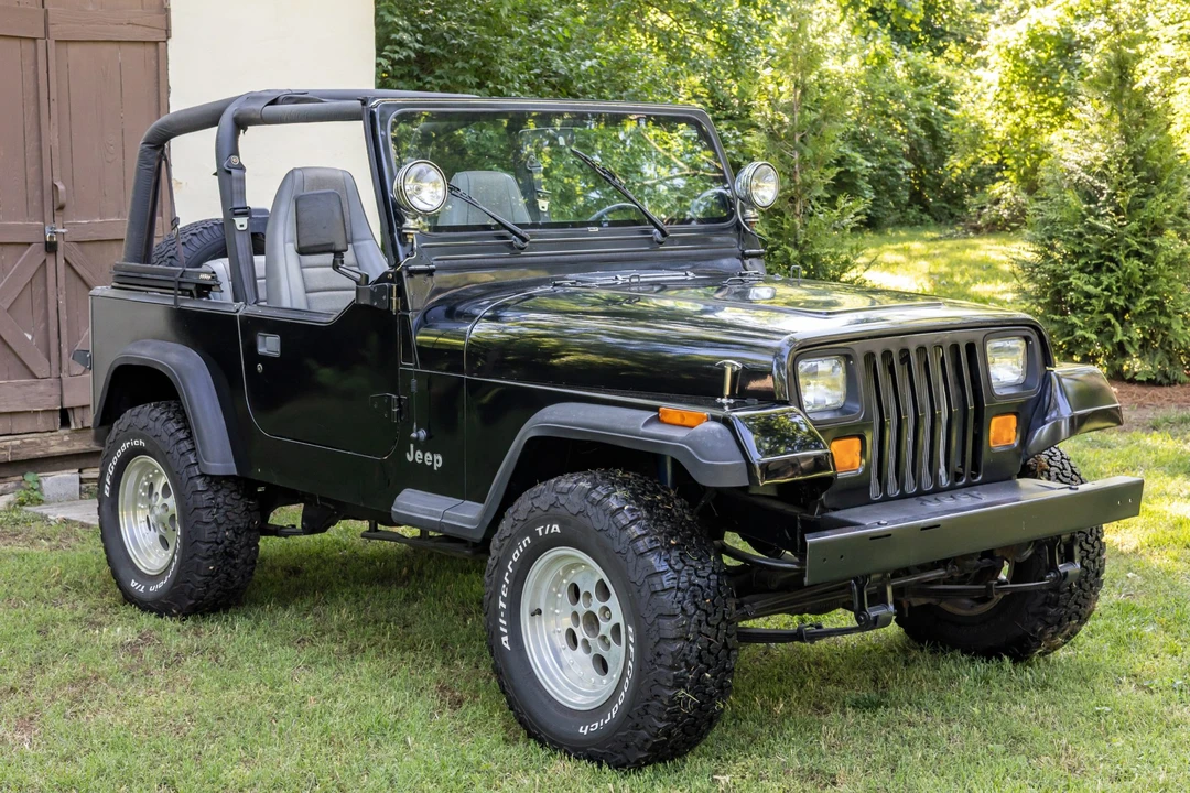 1994 Jeep YJ Wrangler - Image 8 of 31