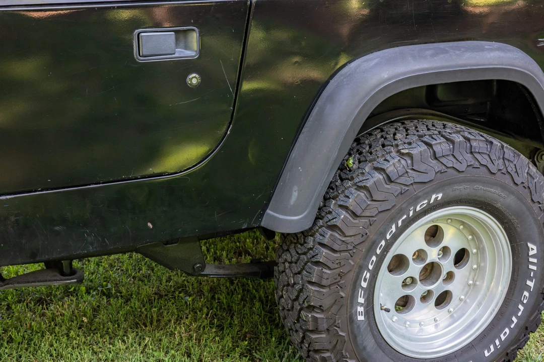 1994 Jeep YJ Wrangler - Image 30 of 31