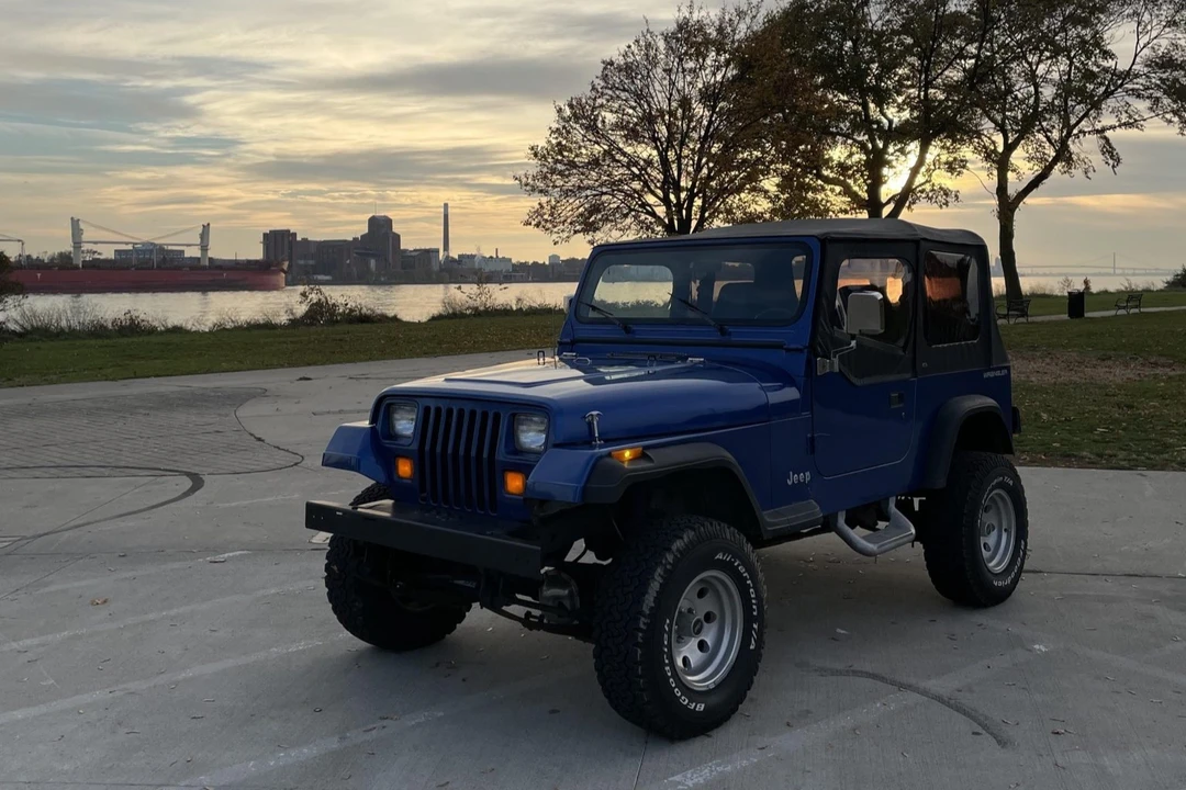 1994 Jeep YJ Wrangler - Image 11 of 31