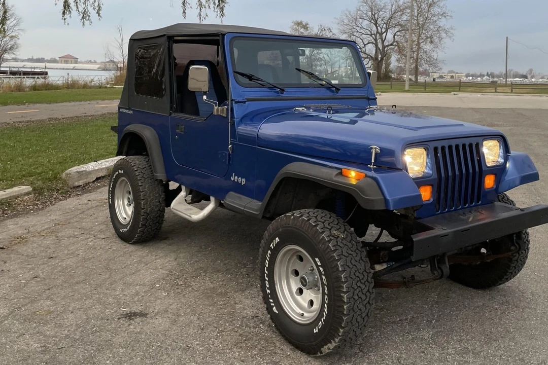 1994 Jeep YJ Wrangler - Image 5 of 31