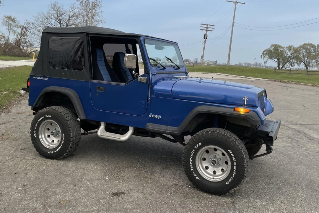 1994 Jeep YJ Wrangler - Image 7 of 31