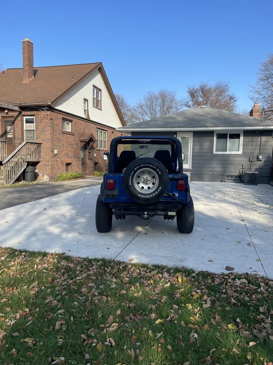 1994 Jeep YJ Wrangler - Image 17 of 31