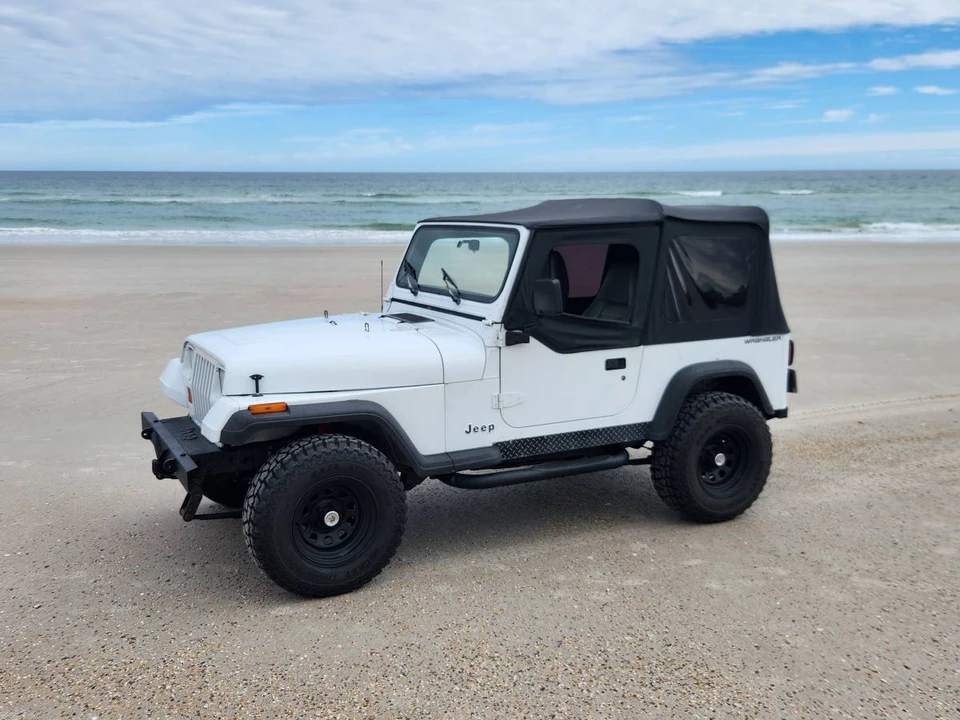 1994 Jeep YJ Wrangler - Image 2 of 2