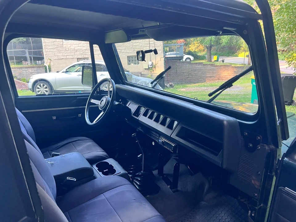1994 Jeep YJ Wrangler - Image 9 of 21