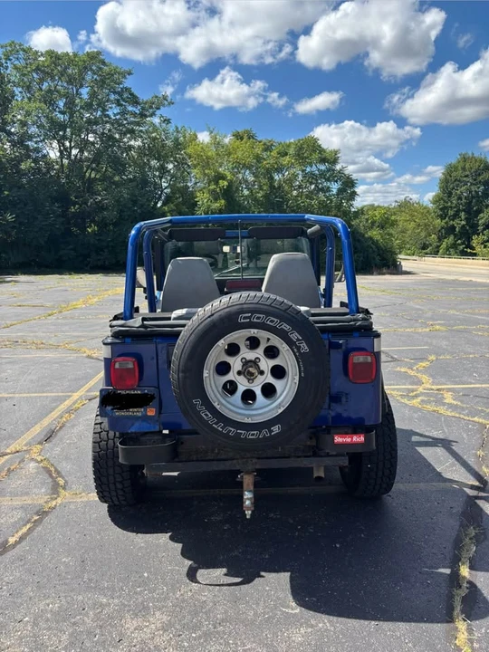 1994 Jeep YJ Wrangler - Image 5 of 7