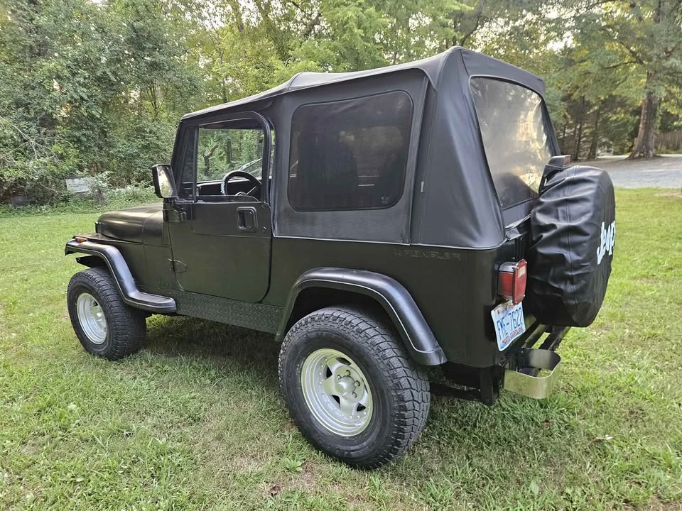 1994 Jeep YJ Wrangler - Image 17 of 20