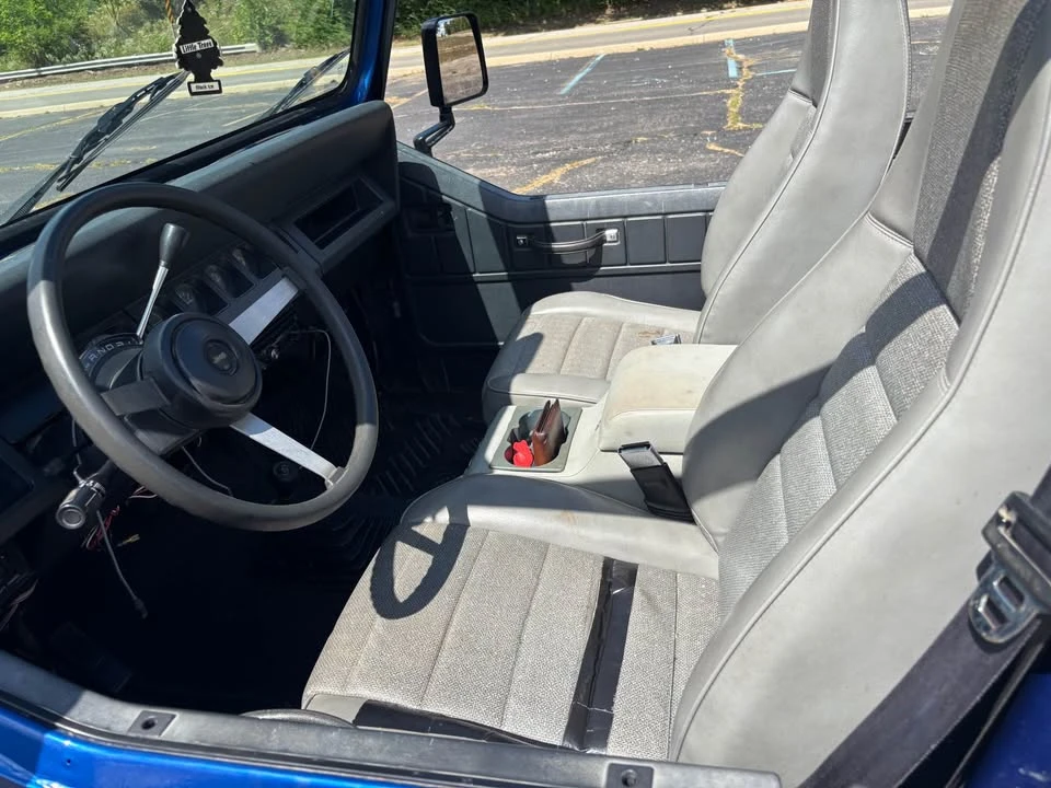 1994 Jeep YJ Wrangler - Image 6 of 7
