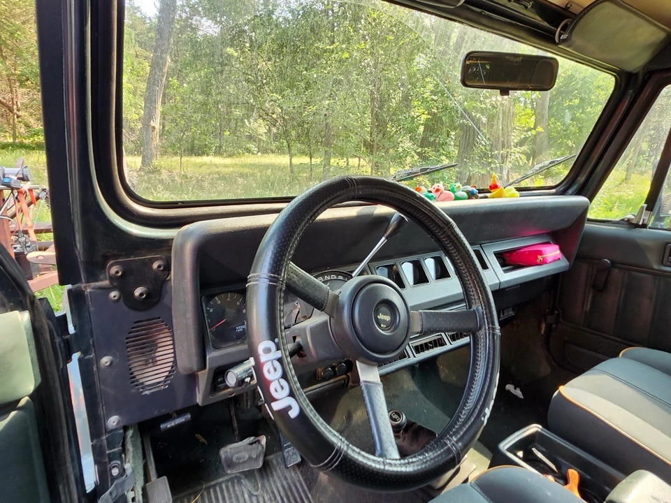 1994 Jeep YJ Wrangler - Image 14 of 24
