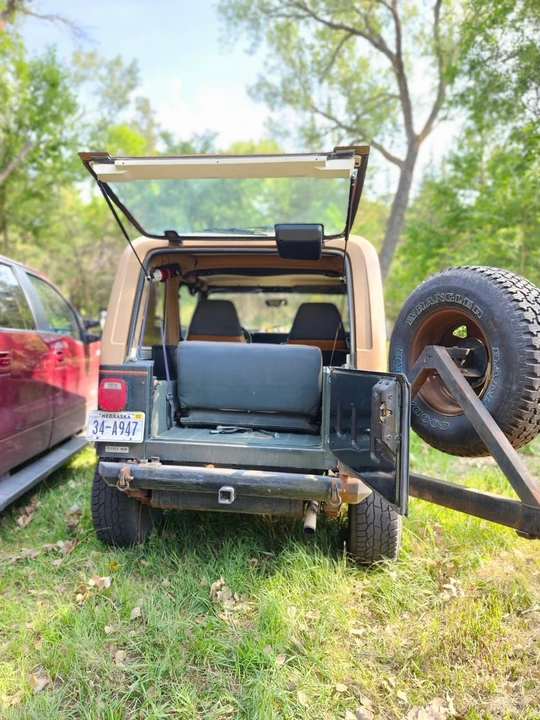1994 Jeep YJ Wrangler - Image 10 of 24