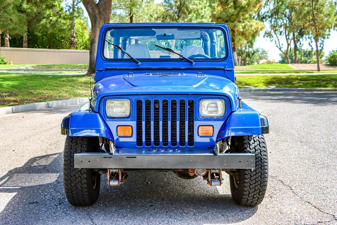 1994 Jeep YJ Wrangler - Image 11 of 31