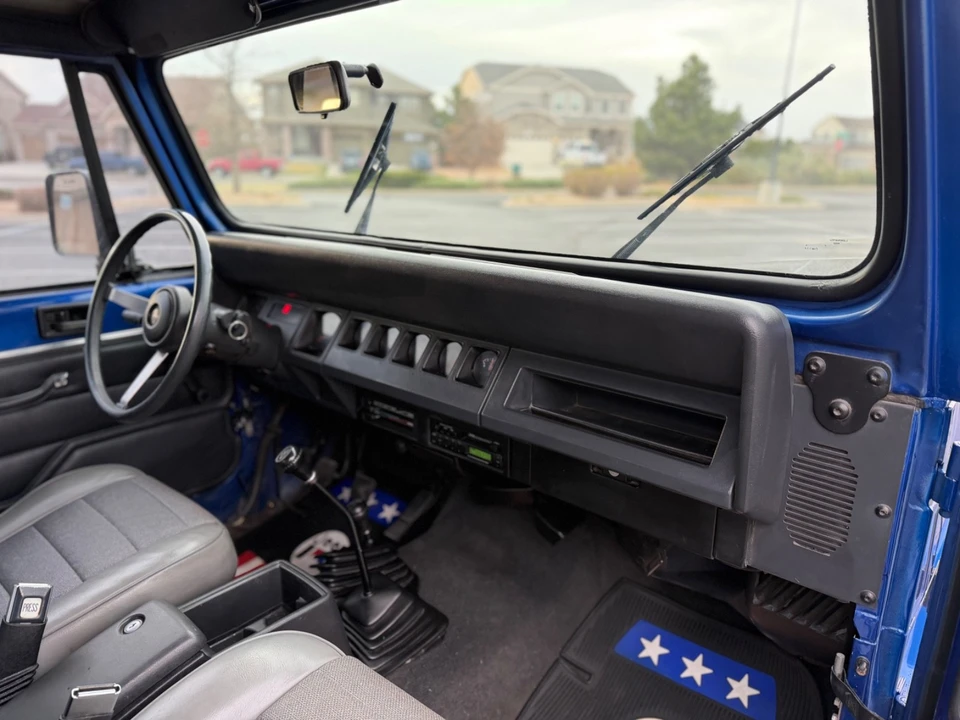 1994 Jeep YJ Wrangler - Image 18 of 21