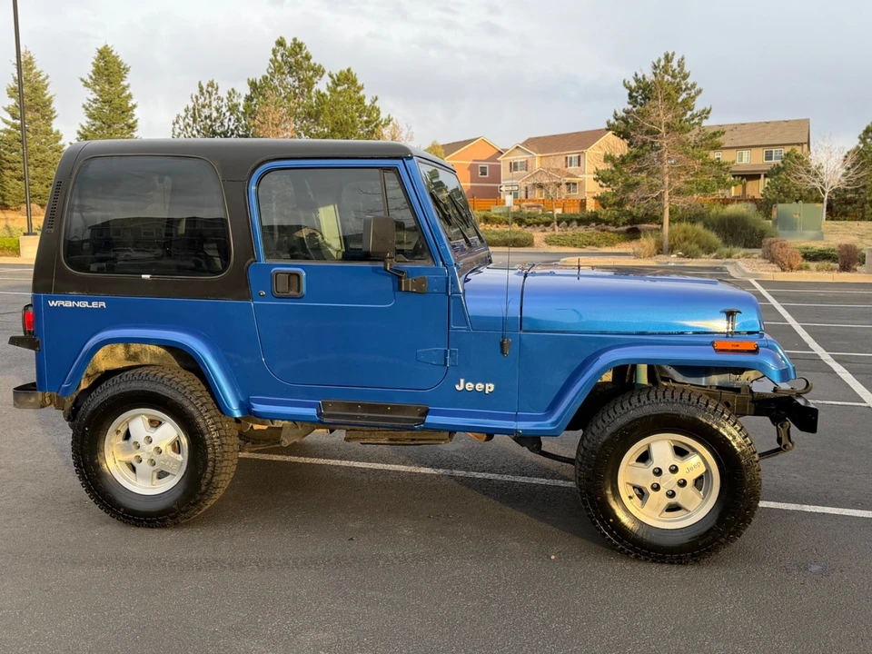 1994 Jeep YJ Wrangler - Image 6 of 21