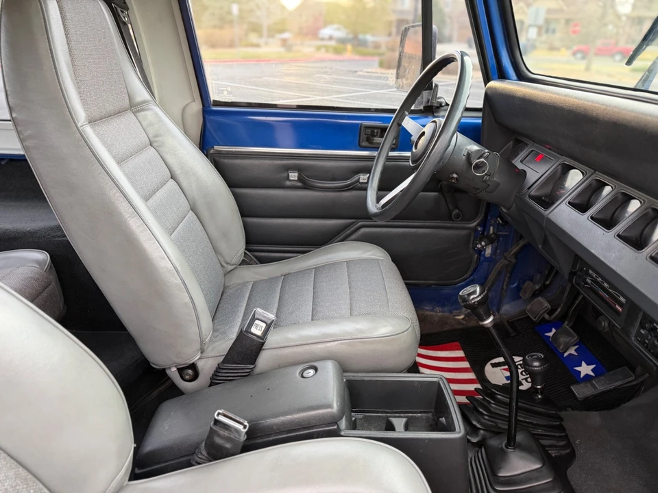 1994 Jeep YJ Wrangler - Image 20 of 21